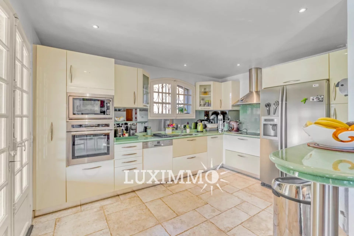 Luxury House for sale in Mandelieu-la-Napoule, 1 799 000 €, Photo 7