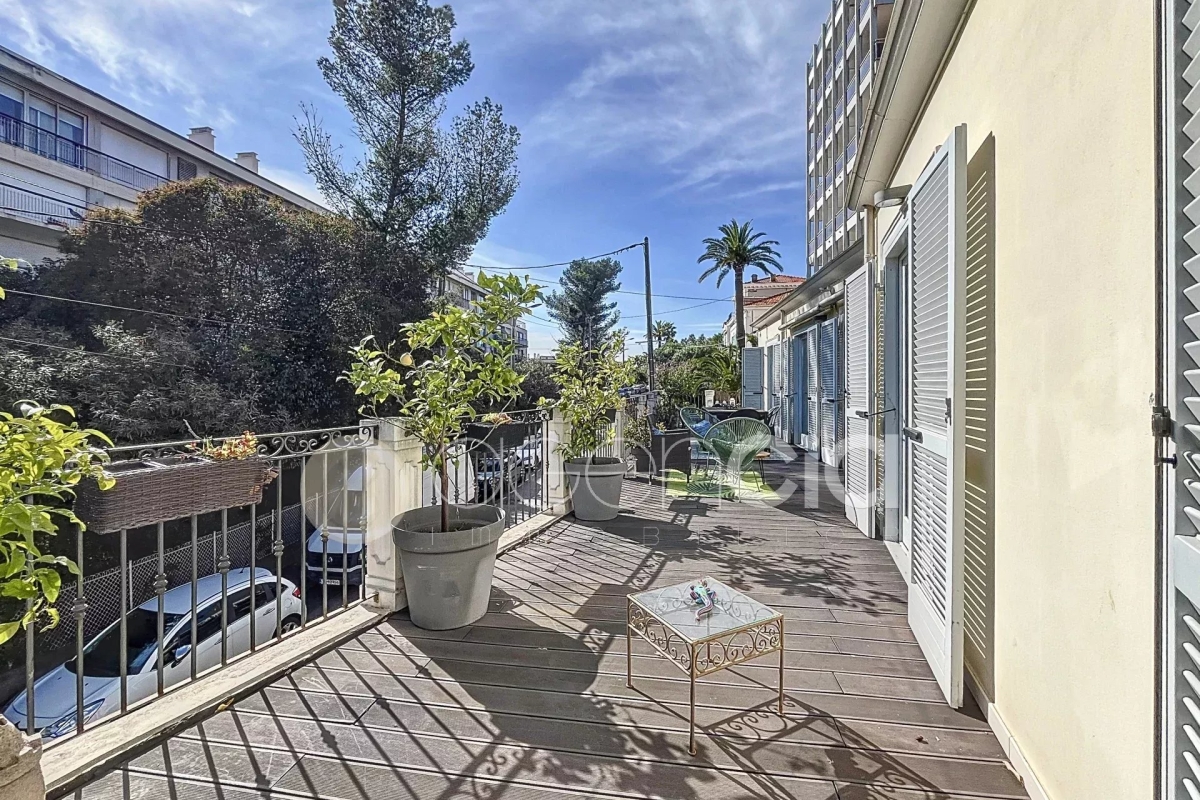 Appartement de luxe à vendre à Cannes, 709 000 €, Photo 1