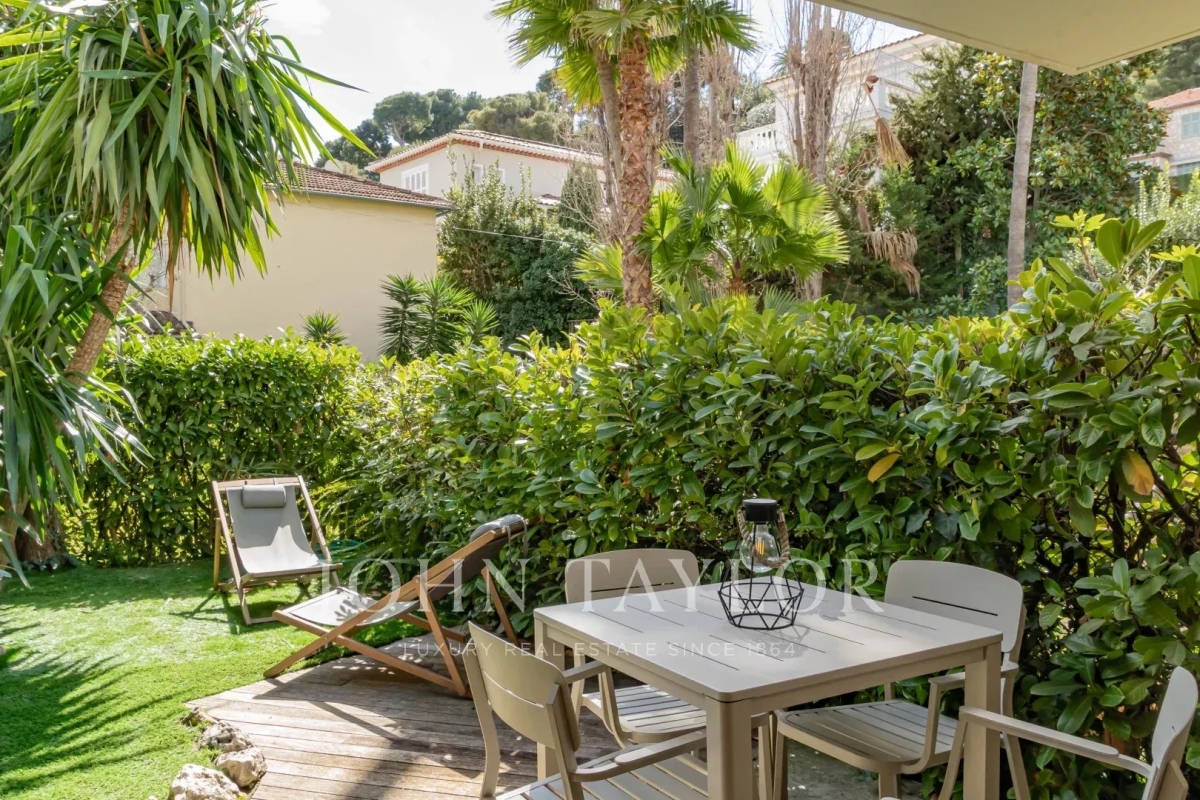 Luxury Apartment for sale in Saint-Jean-Cap-Ferrat, 450 000 €, Photo 1