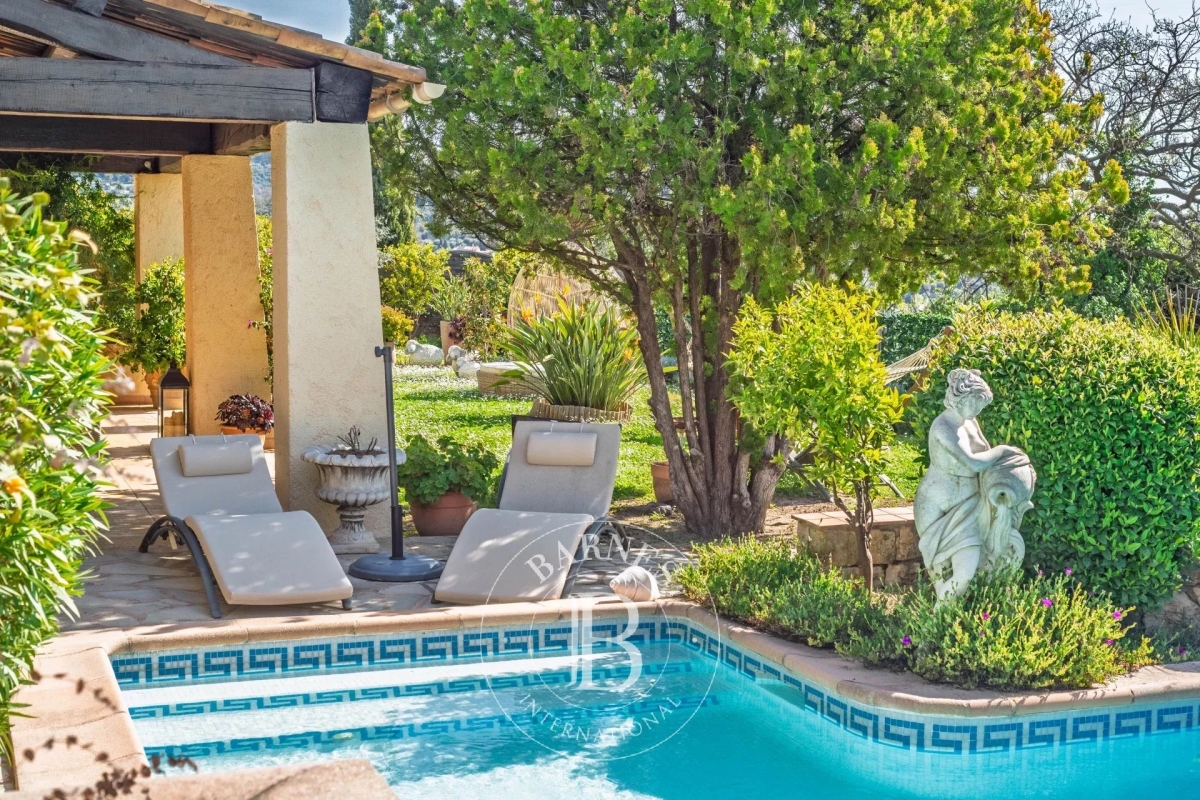 Maison de luxe à vendre à Grasse, 950 000 €, Photo 5