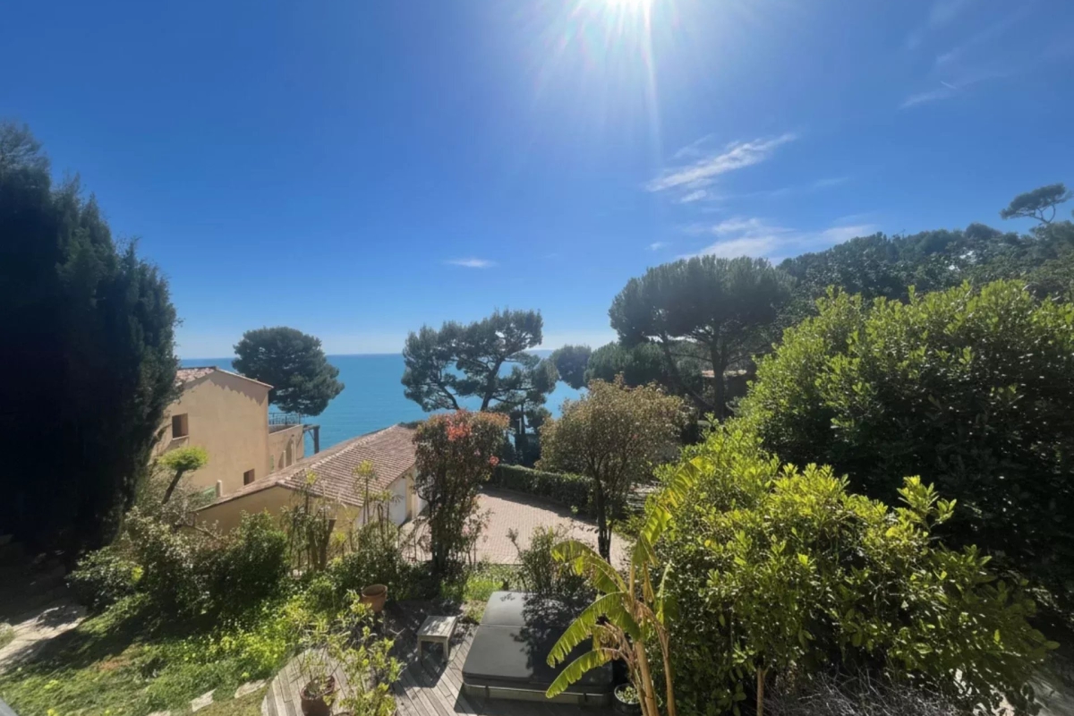 Maison de luxe à vendre à Èze, 1 280 000 €, Photo 1