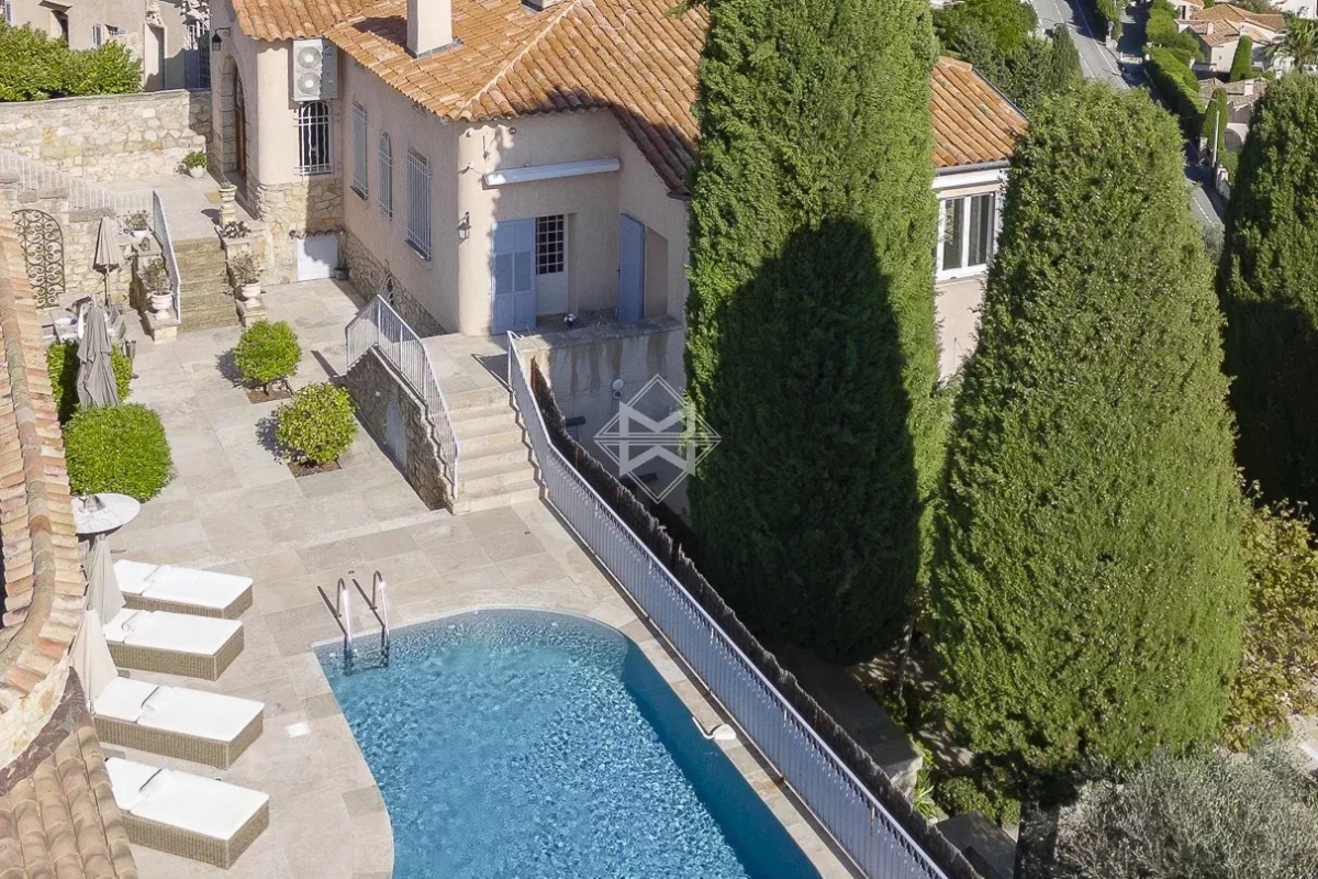Maison de luxe à vendre à Mougins, 2 200 000 €, Photo 2