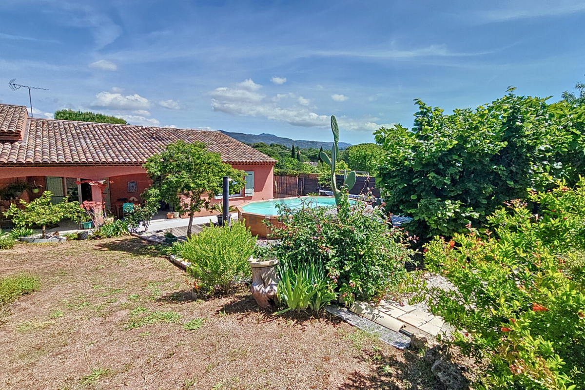 Maison de luxe à vendre à Fréjus, 749 000 €, Photo 3