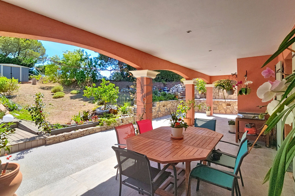 Maison de luxe à vendre à Fréjus, 699 000 €, Photo 5