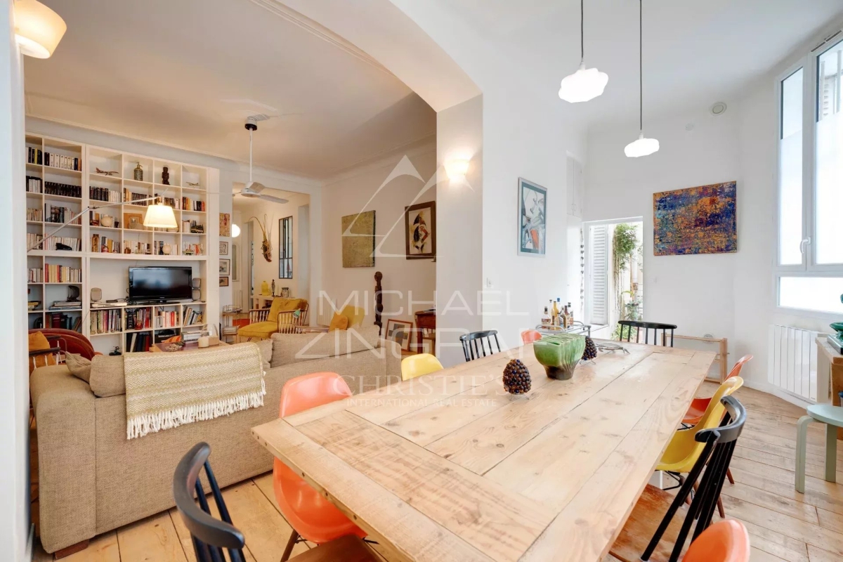 Luxury Apartment for sale in Marseille 6Ème, 485 000 €, Photo 2