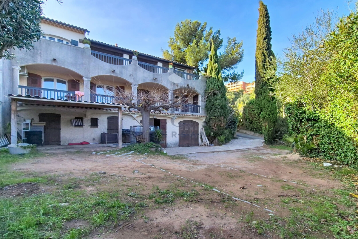 Maison de luxe à vendre à Saint-Raphaël, 799 000 €, Photo 4