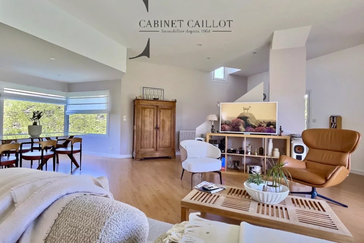 Maison de luxe à vendre à Saintes, 470 000 €, Photo 5