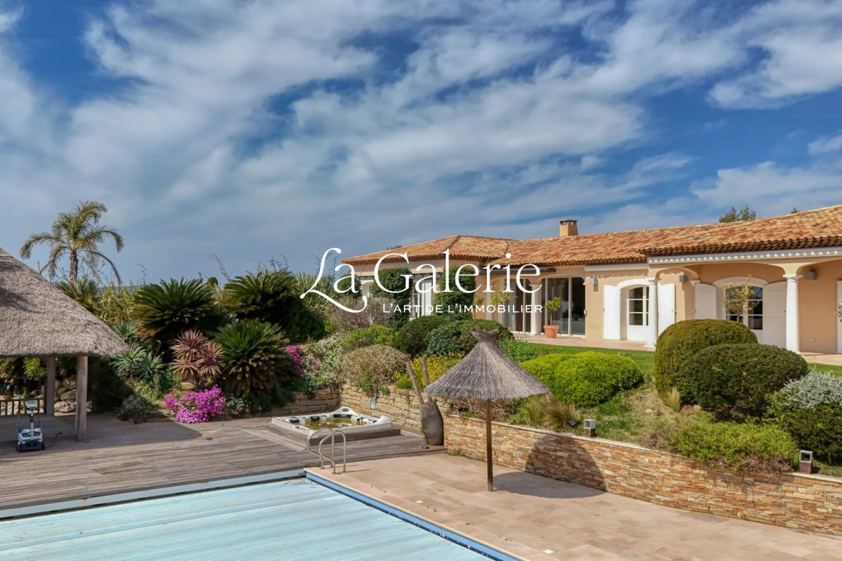 Luxury House for sale in Ceyreste, 2 980 000 €, Photo 1