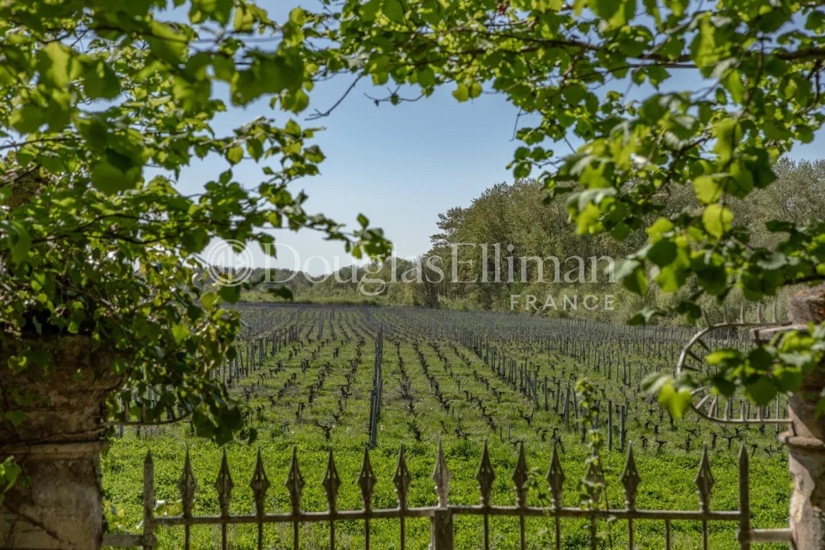 Luxury House for sale in Bordeaux, 2 100 000 €, Photo 3