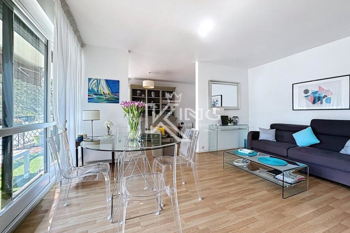 Appartement de luxe à vendre à Saint-Raphaël, 329 000 €, Photo 4