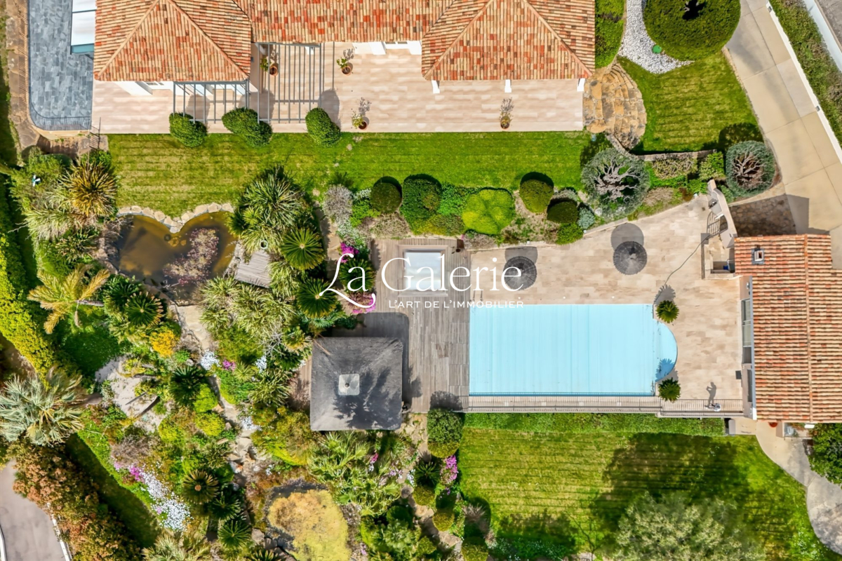 Luxury House for sale in Ceyreste, 2 980 000 €, Photo 4