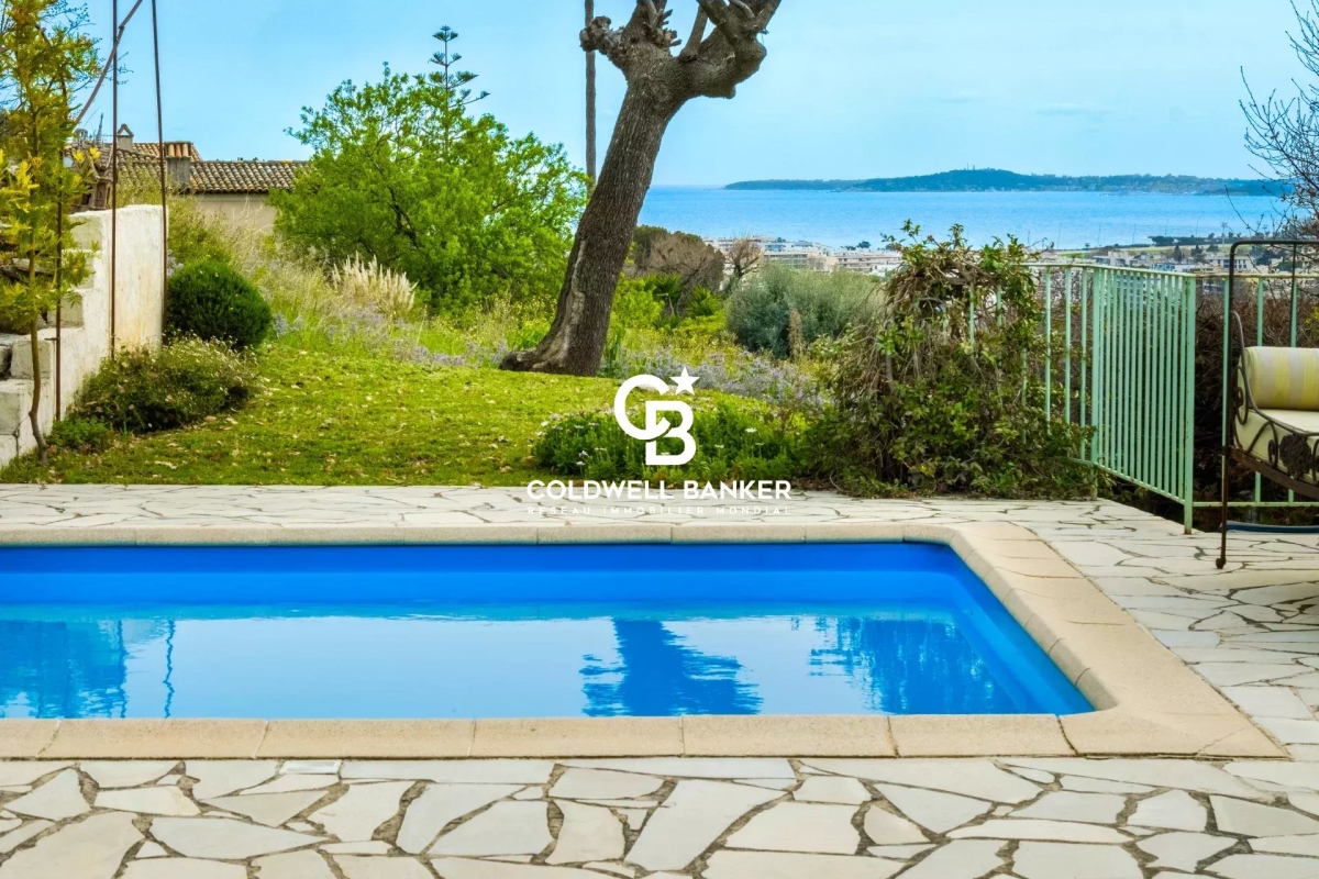 Luxury House for sale in Cagnes-sur-Mer, 1 495 000 €, Photo 1