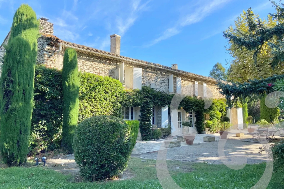 Luxury House for sale in Sénas, 1 590 000 €, Photo 1