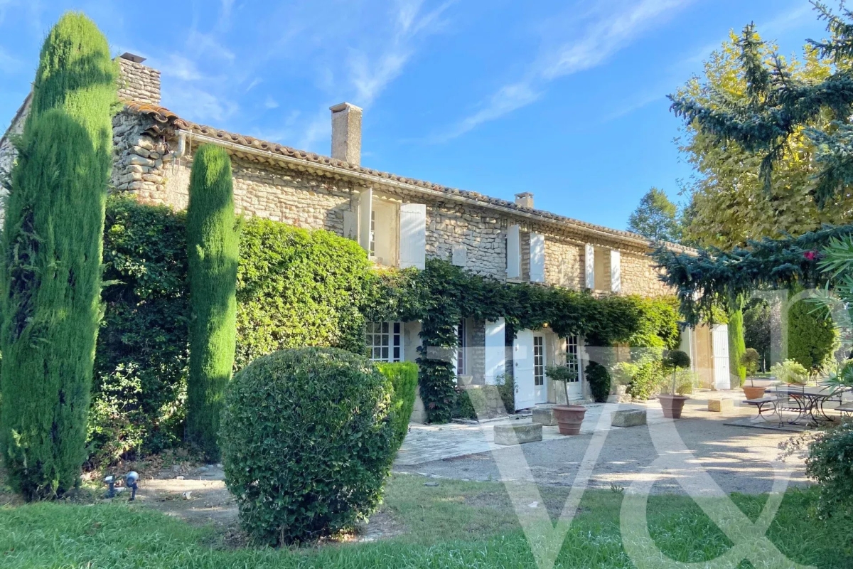 Luxury House for sale in Sénas, 1 590 000 €, Photo 1