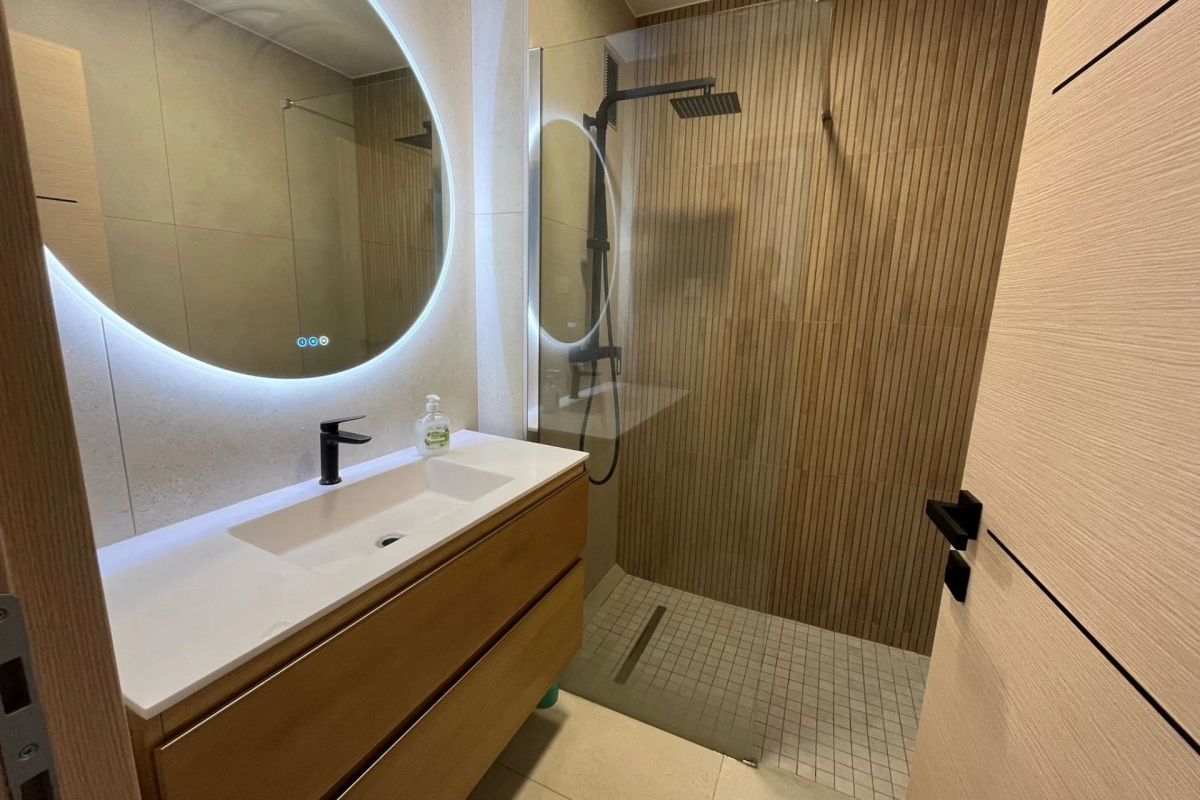 Appartement de luxe à vendre à Le Golfe Juan, 295 000 €, Photo 3