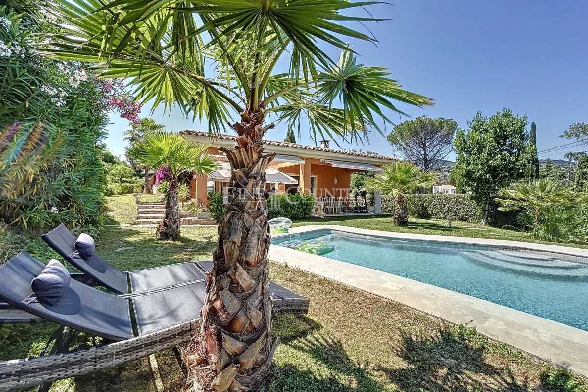 Maison de luxe à vendre à Mandelieu-la-Napoule, 1 390 000 €, Photo 1