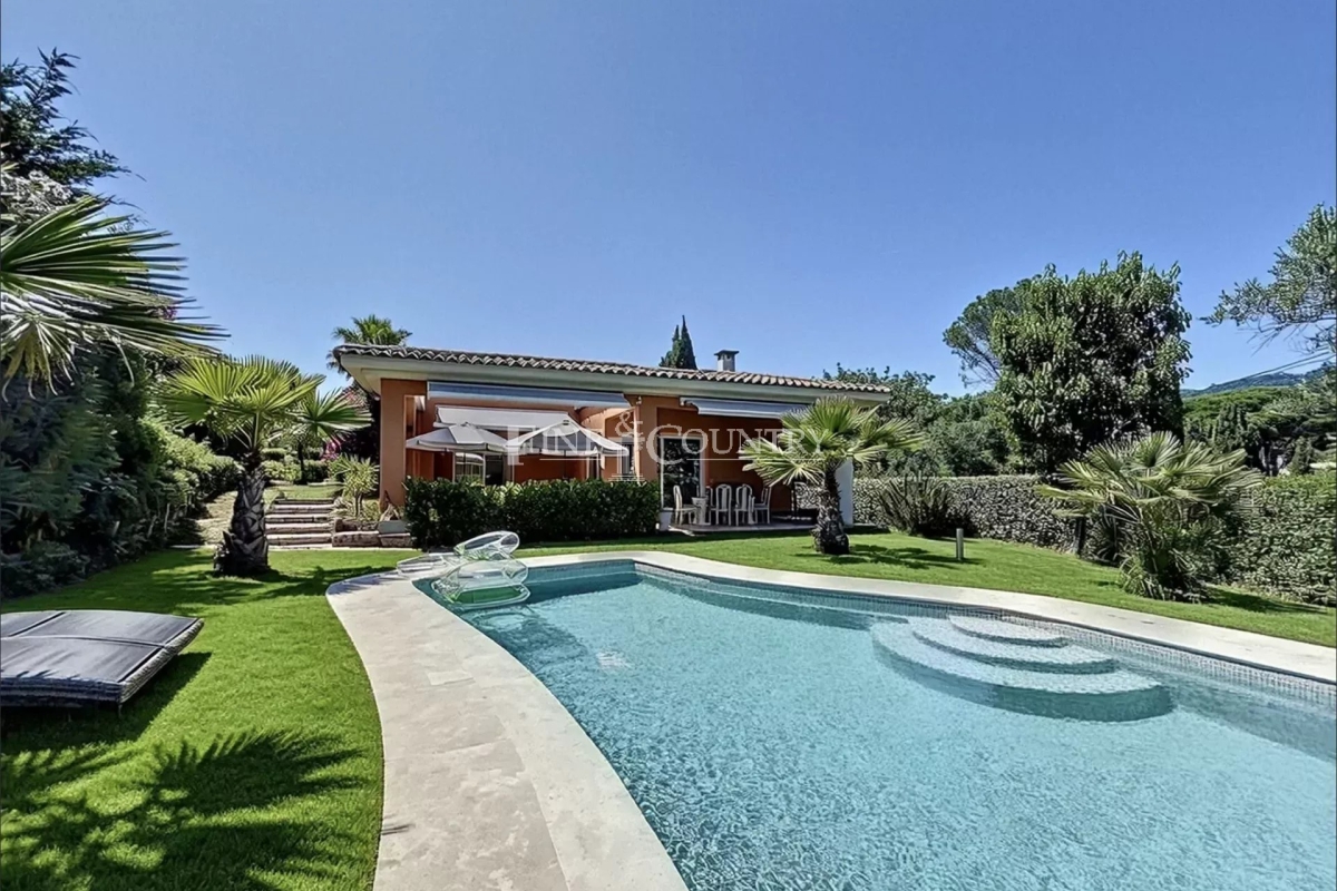 Maison de luxe à vendre à Mandelieu-la-Napoule, 1 390 000 €, Photo 1