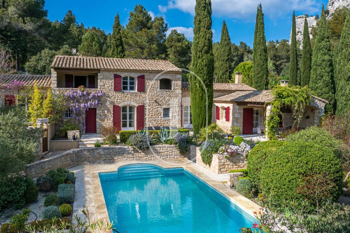 Luxury House for sale in Les Baux-de-Provence, 2 695 000 €, Photo 1