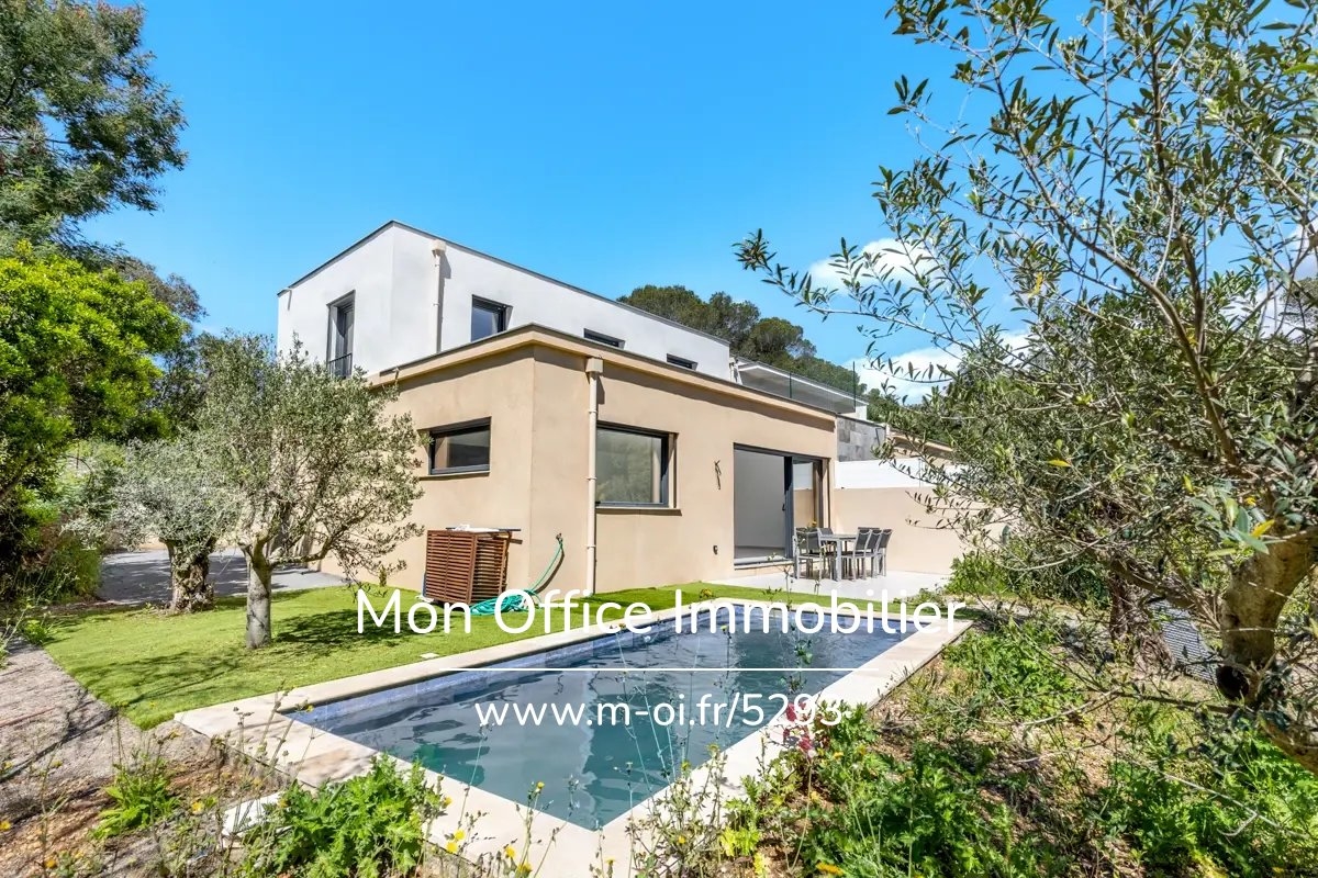 Luxury House for sale in Saint-Raphaël, 796 000 €, Photo 1