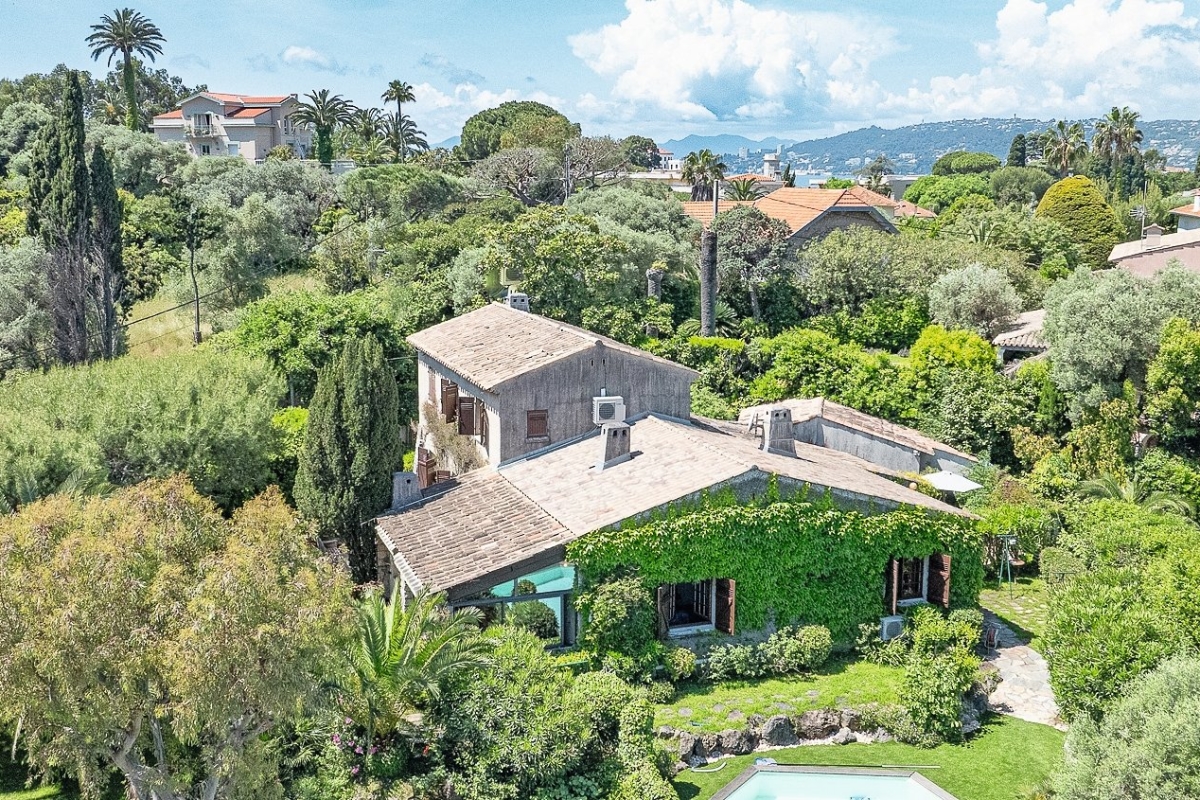 Maison de luxe à vendre à Cap d'Antibes, 1 995 000 €, Photo 1