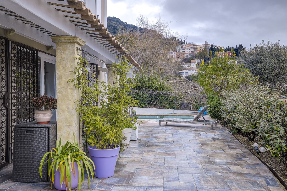 Maison de luxe à vendre à La Turbie, 1 150 000 €, Photo 1