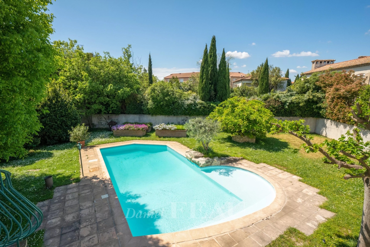 Maison de luxe à vendre à Arles, 1 190 000 €, Photo 2