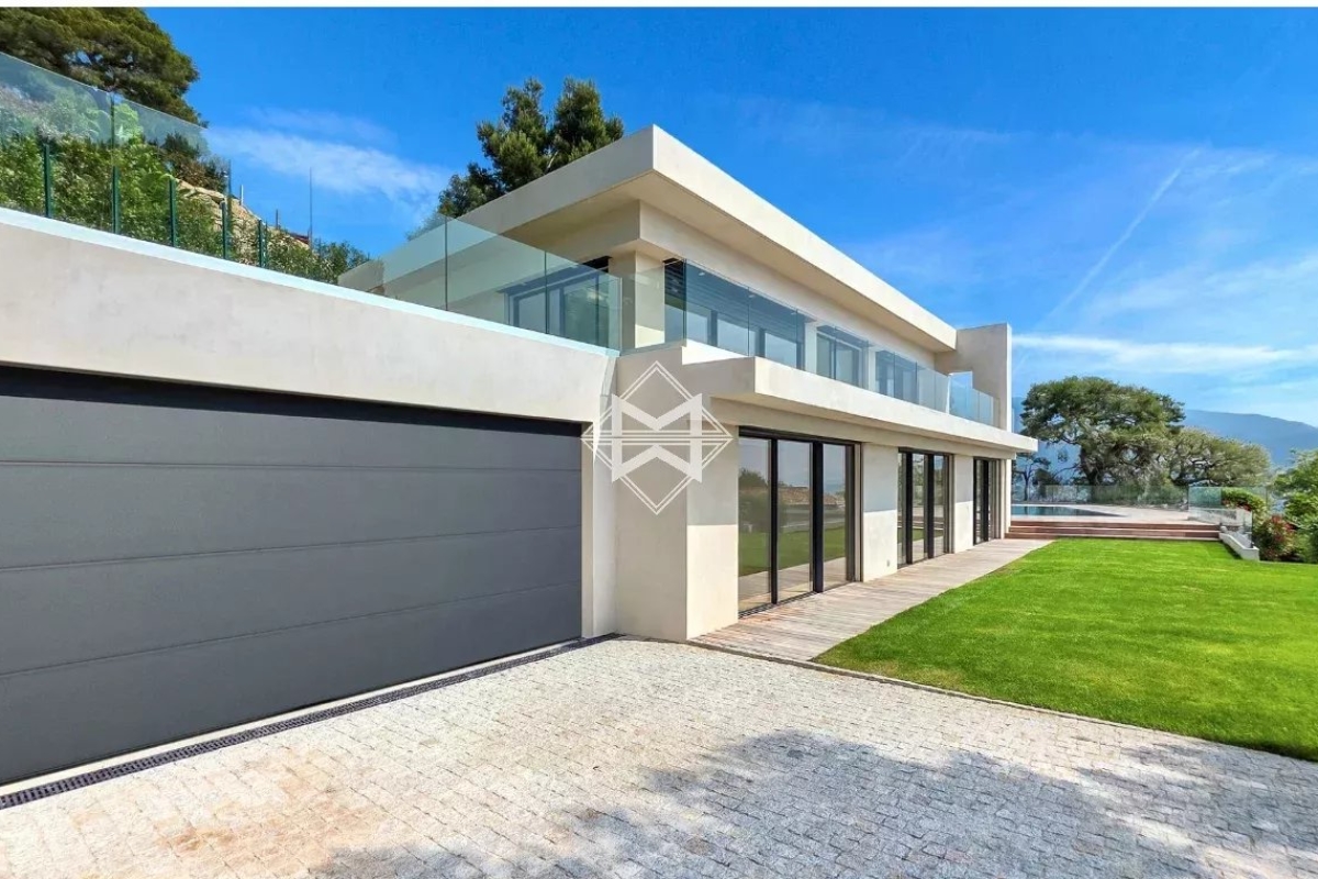 Luxury House for sale in Roquebrune-Cap-Martin, 5 950 000 €, Photo 1