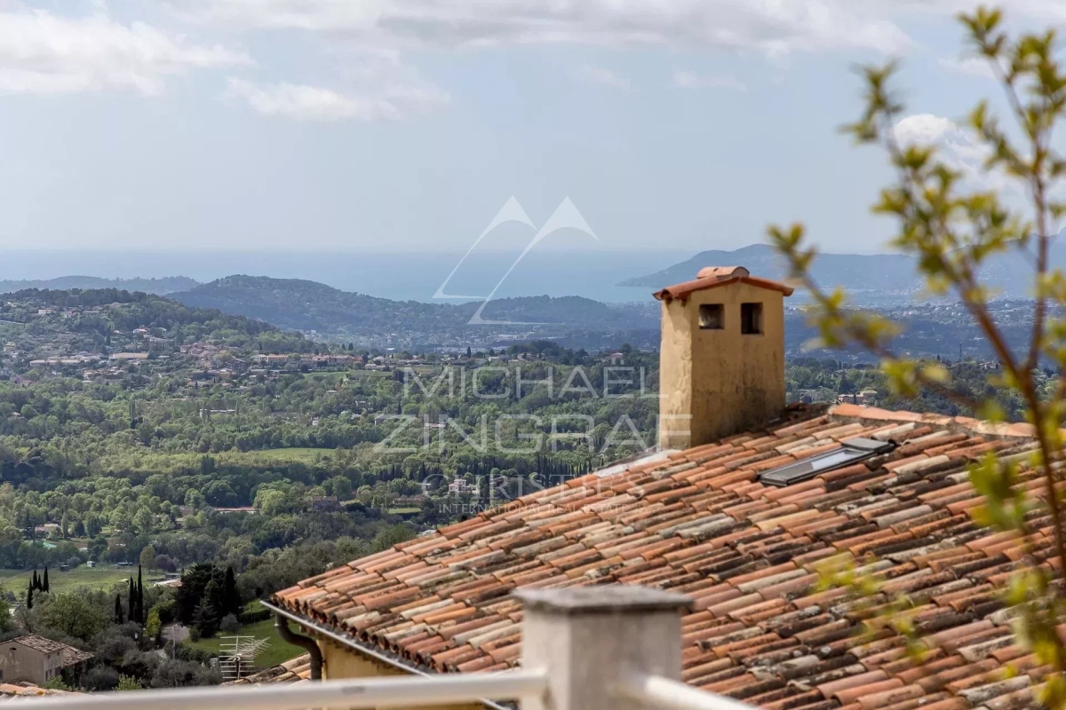 Luxury Apartment for sale in Châteauneuf-Grasse, 570 000 €, Photo 1