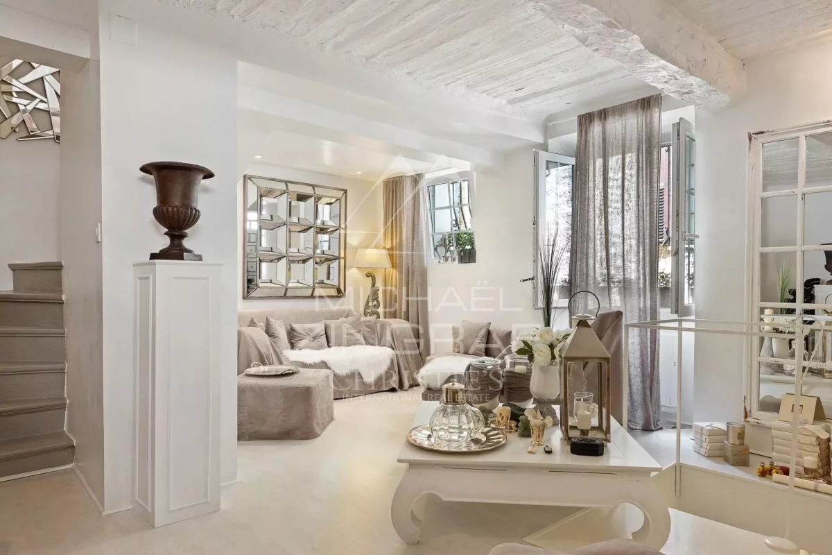 Luxury Apartment for sale in Châteauneuf-Grasse, 570 000 €, Photo 4