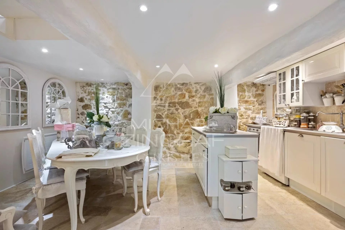 Luxury Apartment for sale in Châteauneuf-Grasse, 570 000 €, Photo 5