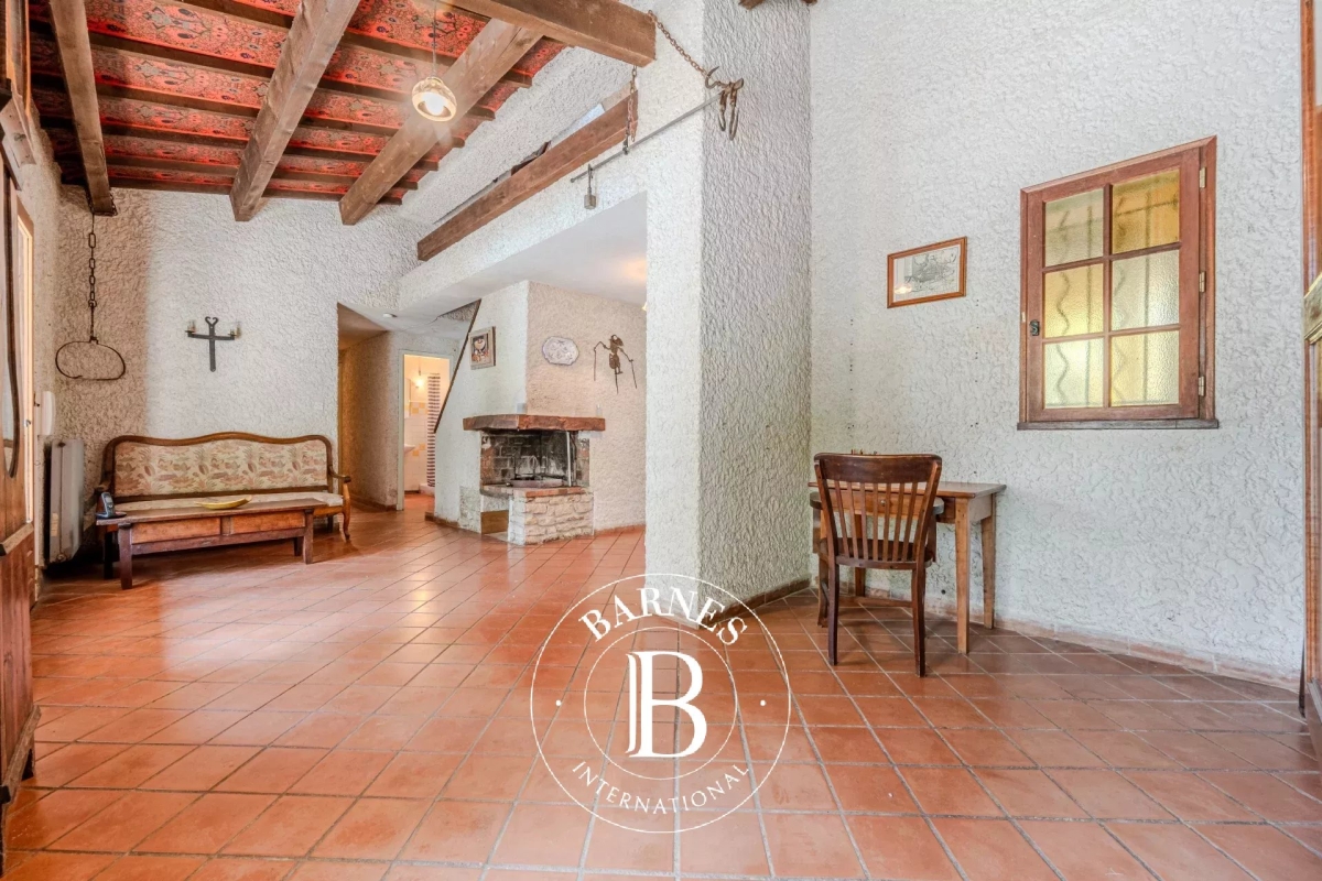 Maison de luxe à vendre à Gordes, 690 000 €, Photo 7