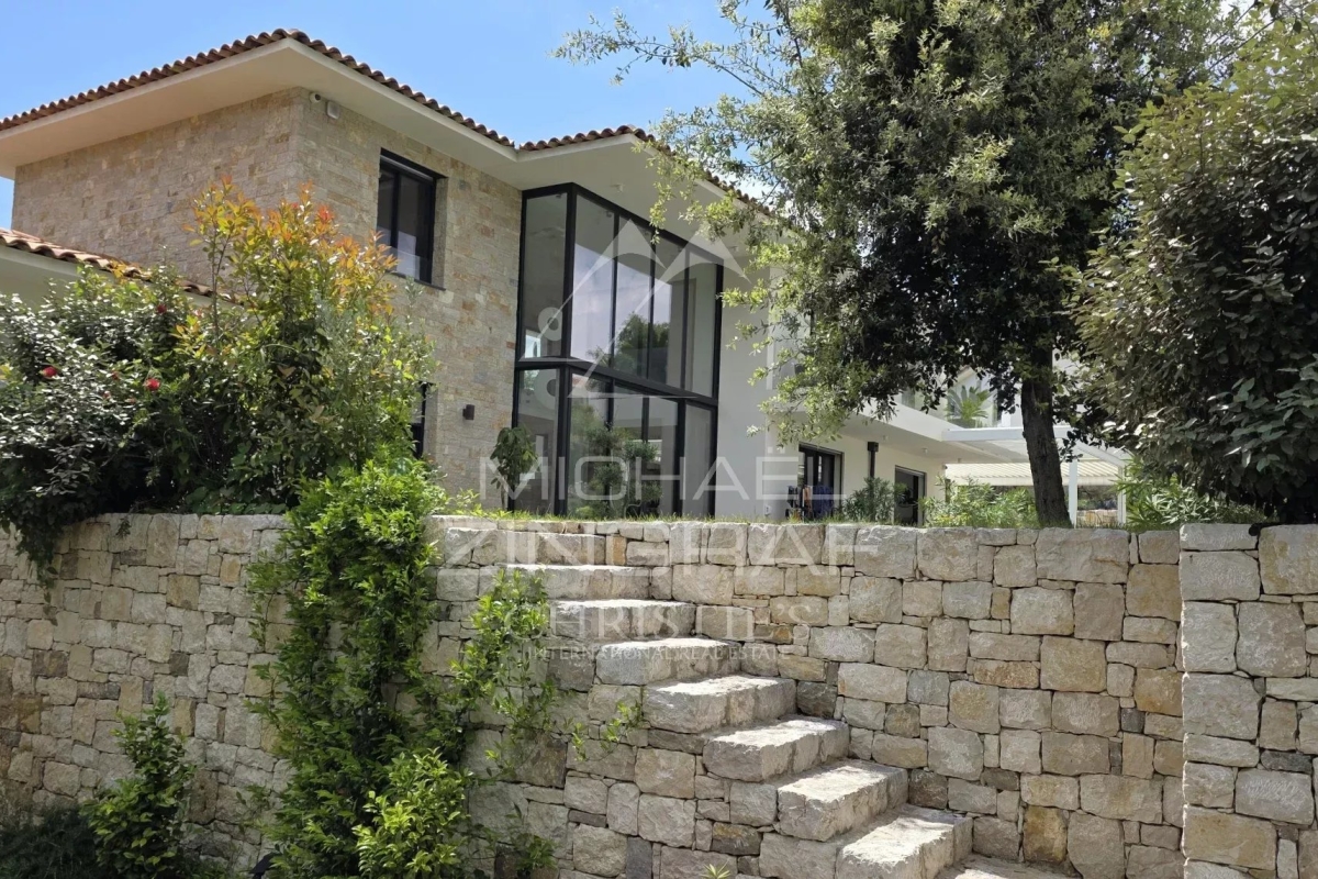 Maison de luxe à vendre à Roquefort-les-Pins, 2 990 000 €, Photo 2
