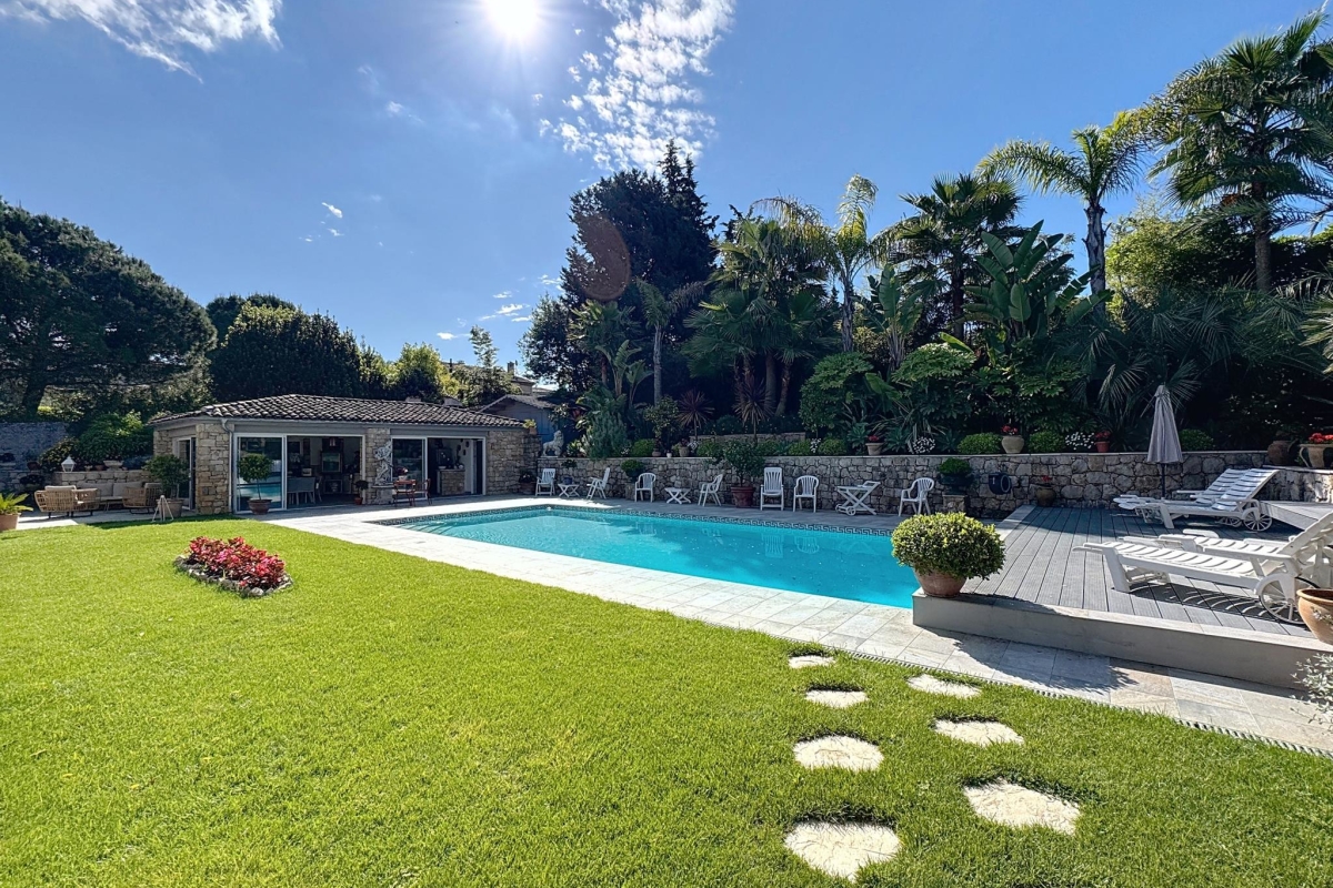 Luxury House for sale in Mougins, 1 900 000 €, Photo 3