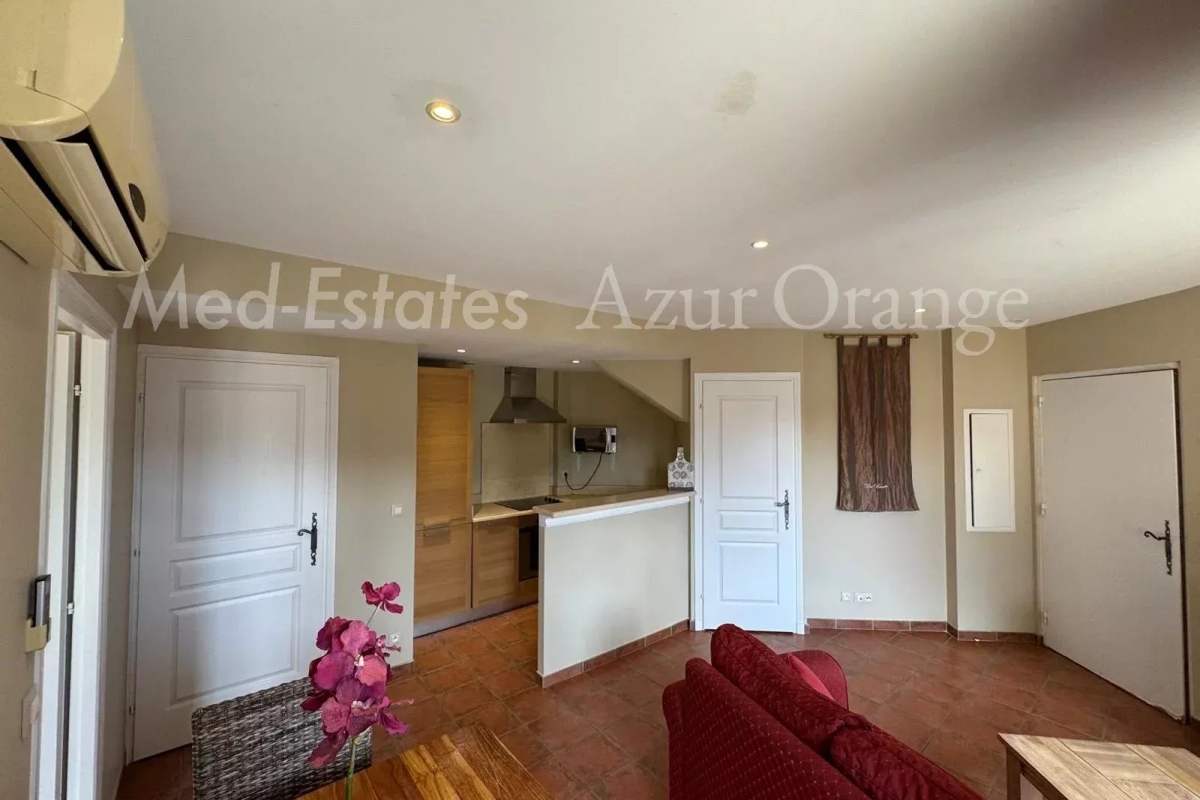 Luxury Apartment for sale in Sainte-Maxime, 169 900 €, Photo 1