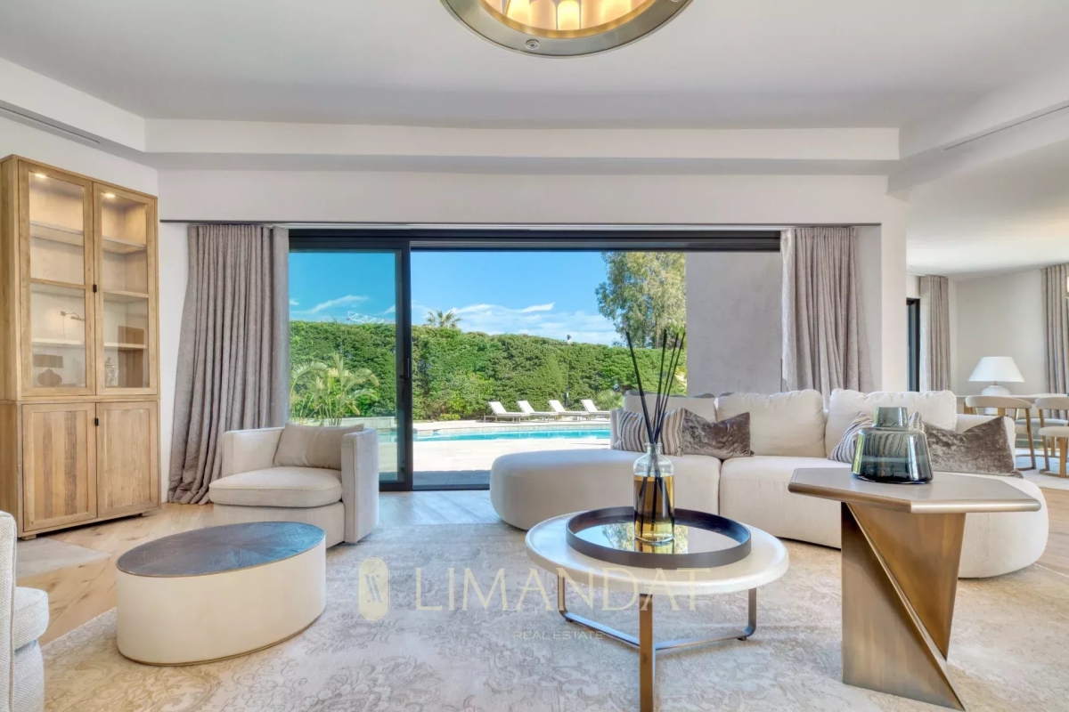 Maison de luxe à louer à Cannes, 27 100 €, Photo 3