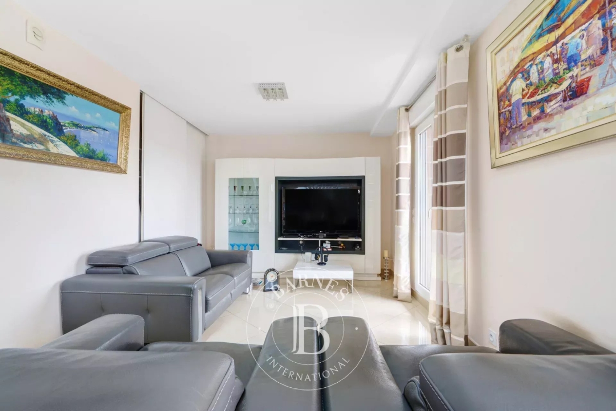Appartement de luxe à vendre à Sainte-Maxime, 905 000 €, Photo 5