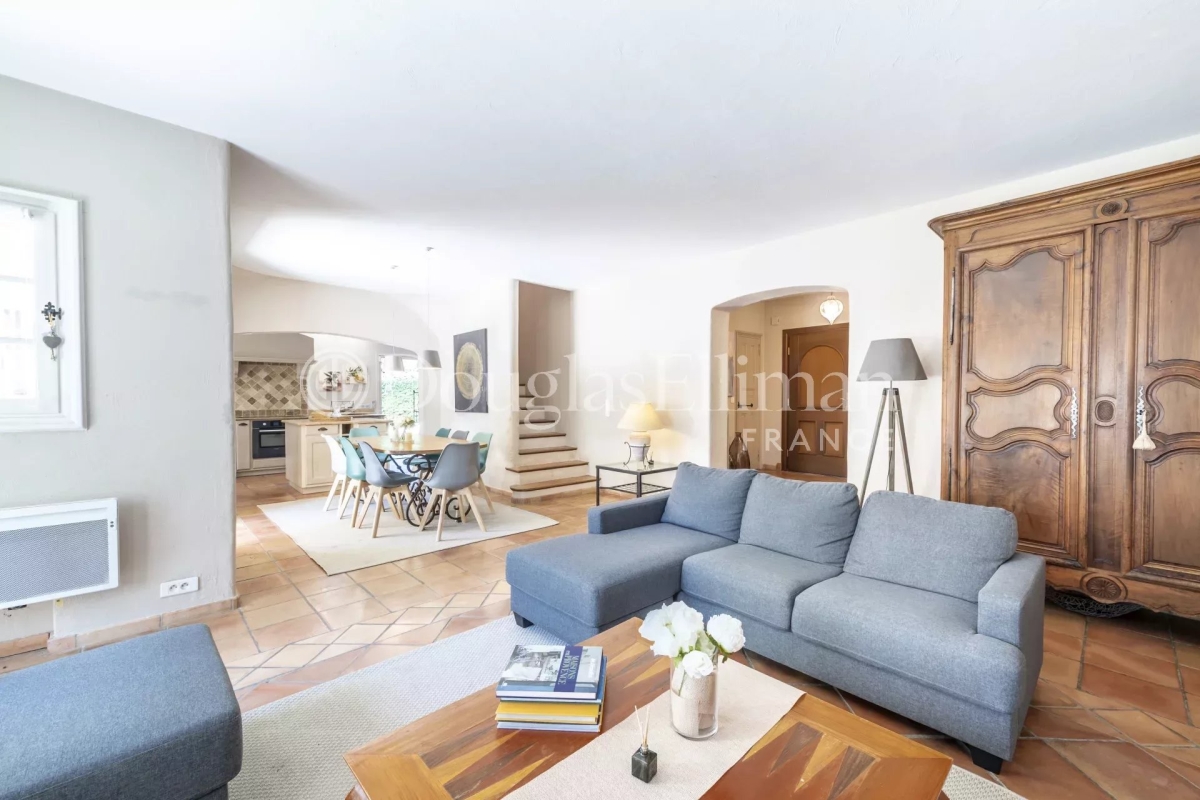 Luxury House for sale in Mougins, 1 850 000 €, Photo 7