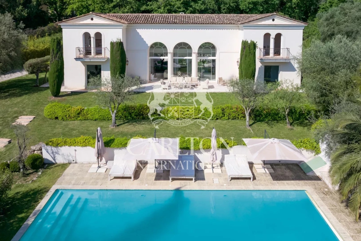 Luxury House for rental in Châteauneuf-Grasse, 12 500 €, Photo 2