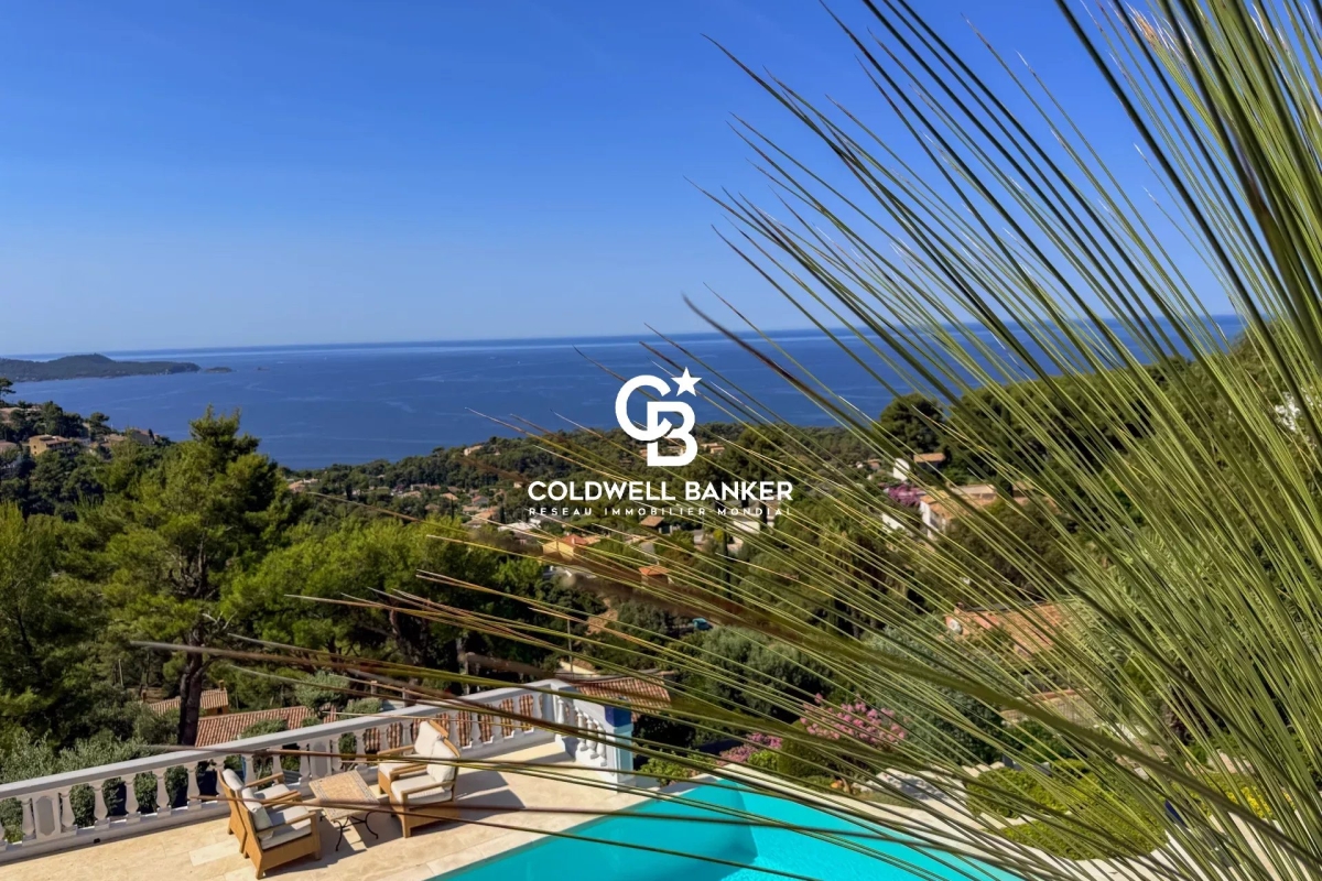 Maison de luxe à vendre à Carqueiranne, 2 495 000 €, Photo 1