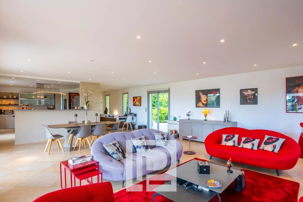 Maison de luxe à vendre à Mougins, 1 670 000 €, Photo 7