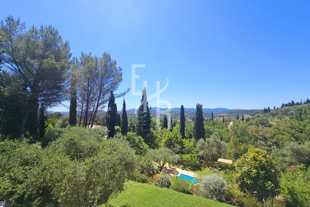 Luxury House for sale in Spéracèdes, 1 390 000 €, Photo 1