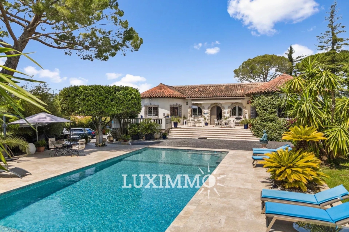 Maison de luxe à vendre à Mougins, 1 630 000 €, Photo 1