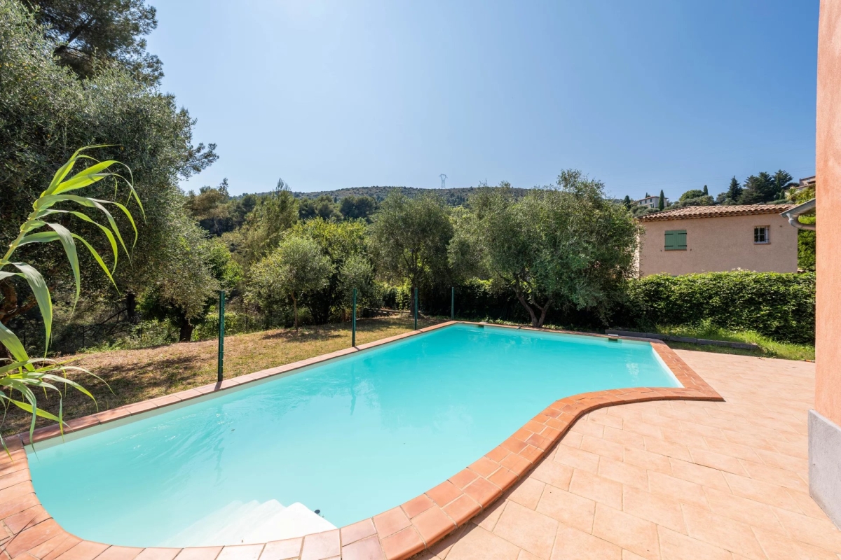 Maison de luxe à vendre à Falicon, 825 000 €, Photo 3