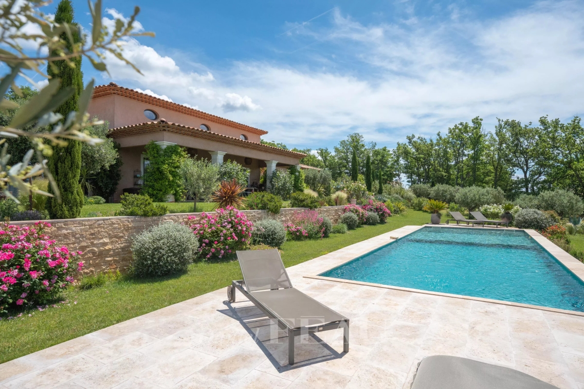 Luxury House for sale in Aups, 1 640 000 €, Photo 3