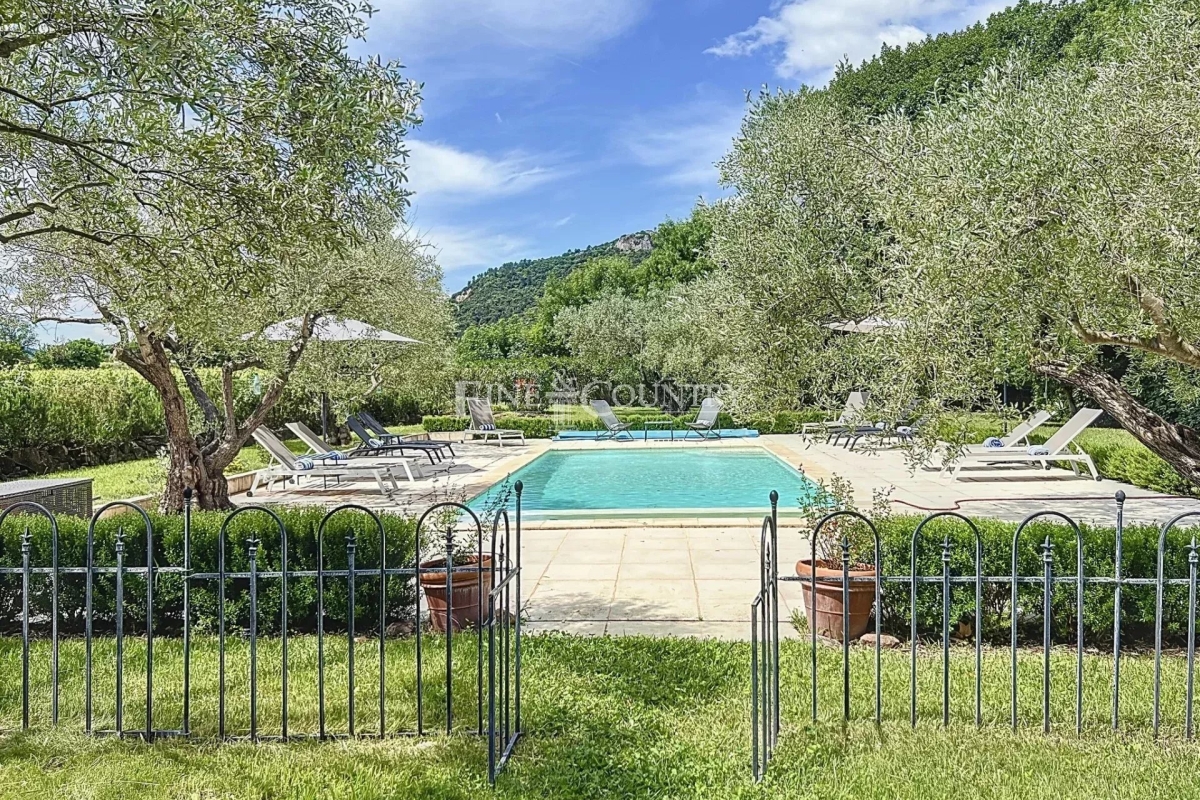 Maison de luxe à vendre à Gonfaron, 1 095 000 €, Photo 1