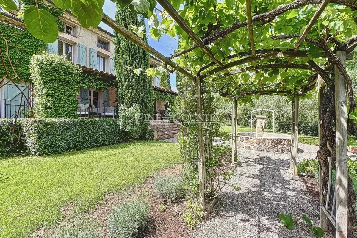 Maison de luxe à vendre à Gonfaron, 1 095 000 €, Photo 2