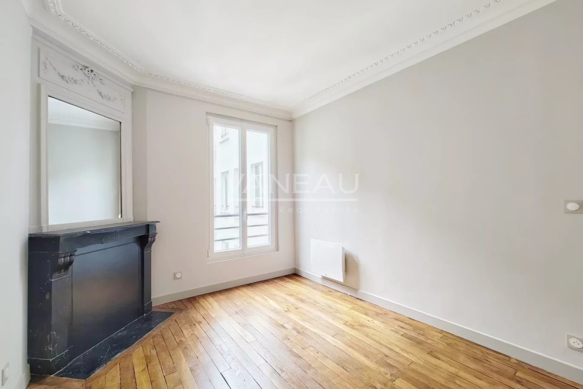 Luxury Apartment for sale in Paris 14ème, 555 300 €, Photo 6