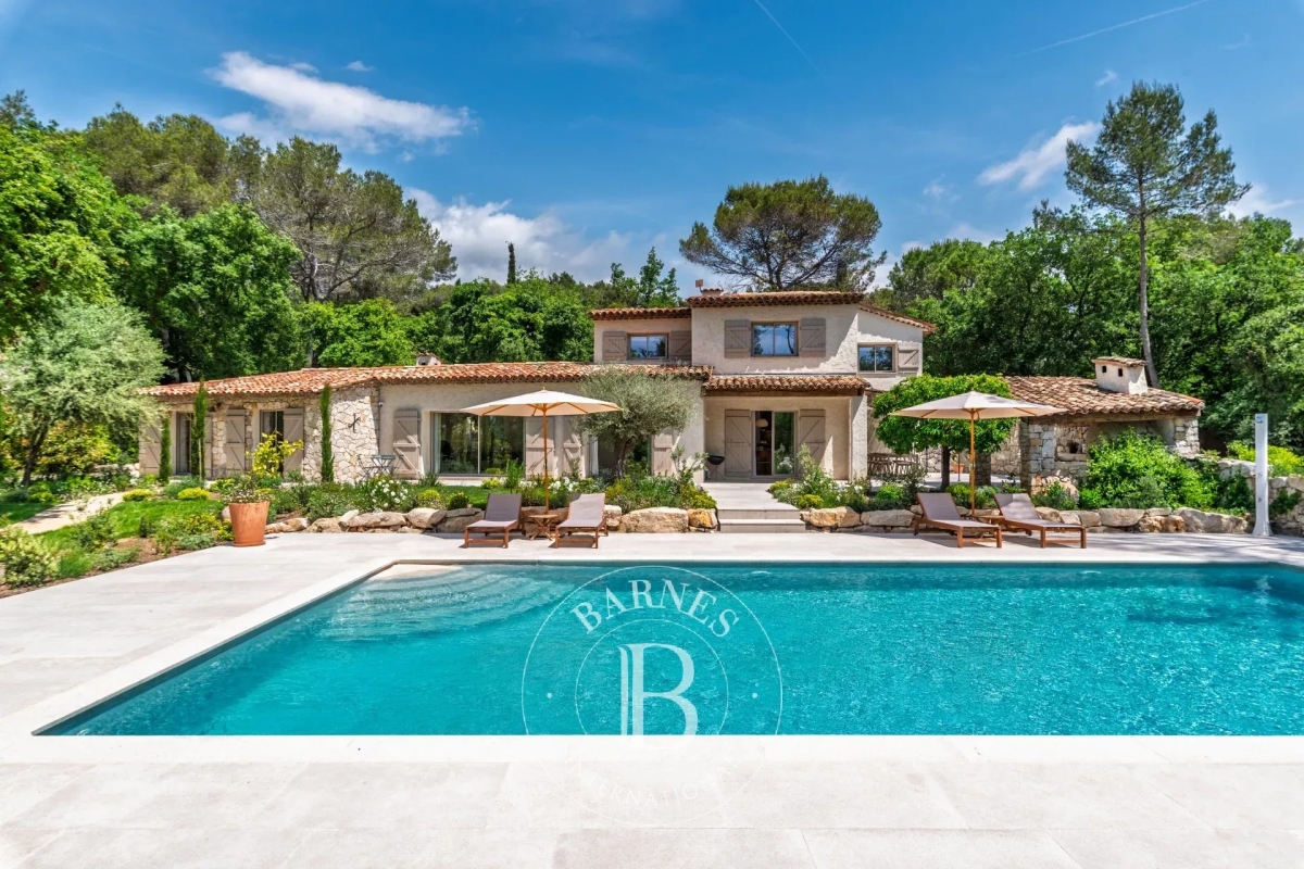 Maison de luxe à vendre à Roquefort-les-Pins, 2 650 000 €, Photo 1
