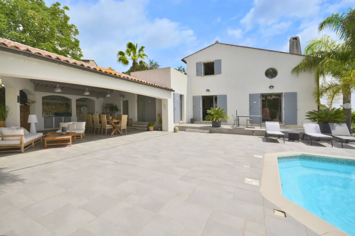 Luxury House for sale in Valbonne, 1 690 000 €, Photo 5