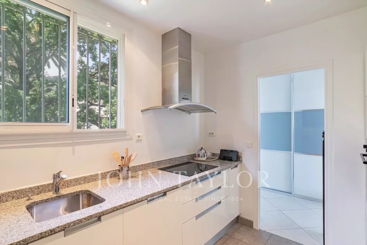 Luxury Apartment for sale in Cannes, 960 000 €, Photo 7